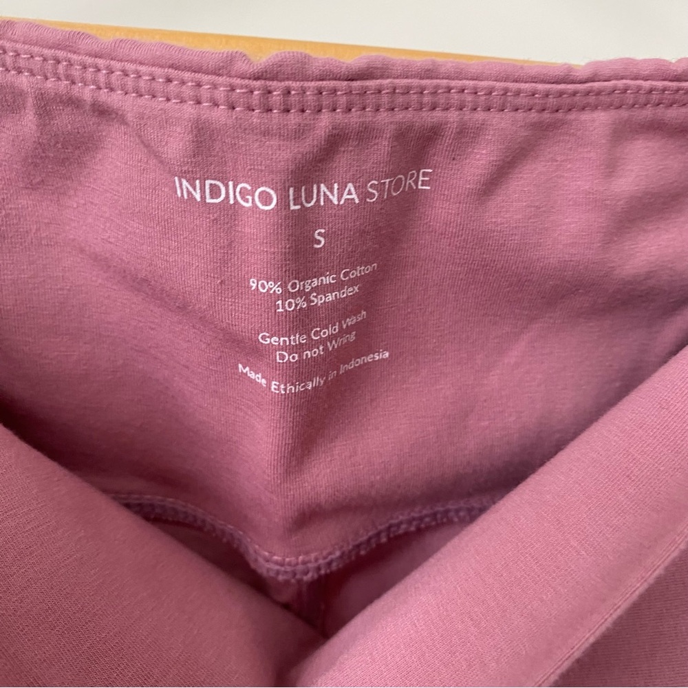 Women's Mauve Leggings and Shorts Set - Picture 7 of 12